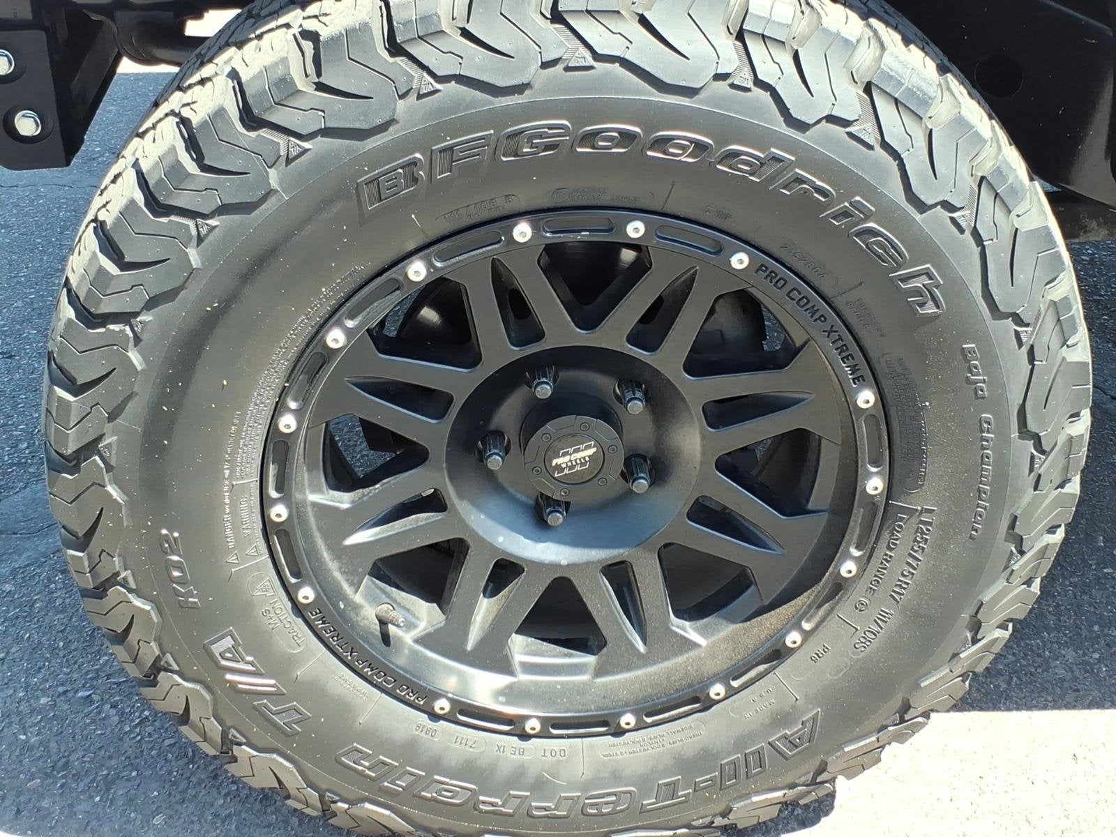 2017 Jeep Wrangler Unlimited Sport***BIG WHEELS AND TIRES!!