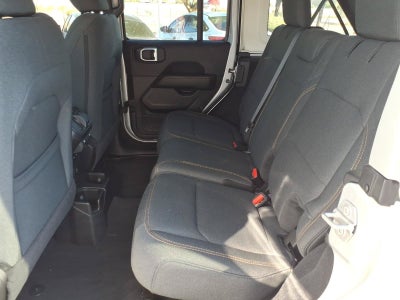 2024 Jeep Wrangler Sahara**1 OWNER CLEAN C/FAX