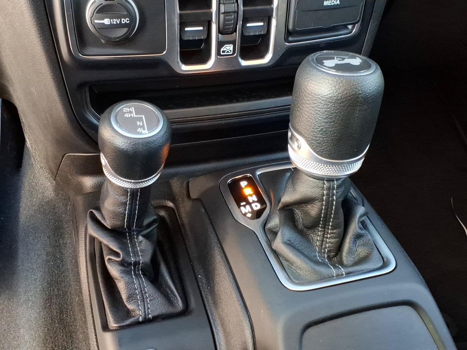 2024 Jeep Wrangler Sahara**1 OWNER CLEAN C/FAX
