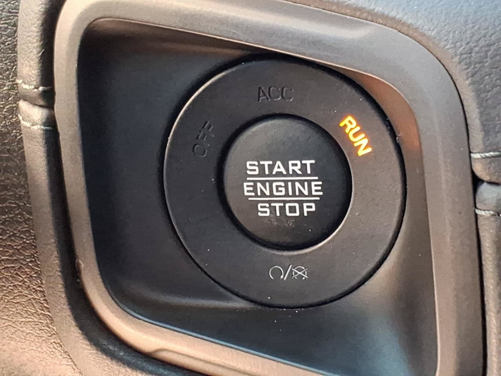 2024 Jeep Wrangler Sahara**1 OWNER CLEAN C/FAX