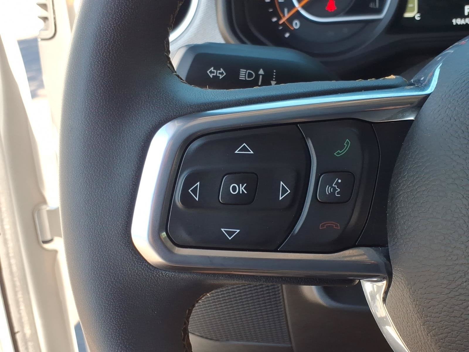 2024 Jeep Wrangler Sahara**1 OWNER CLEAN C/FAX