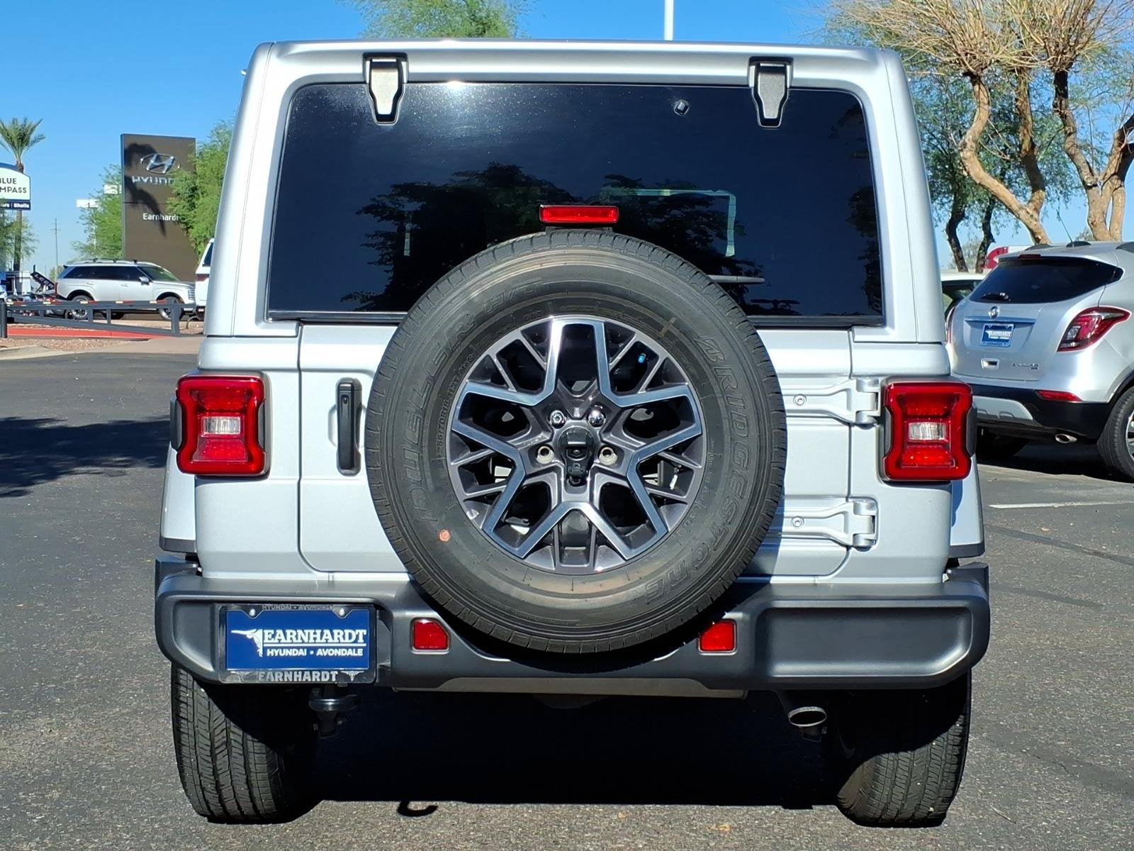 2024 Jeep Wrangler Sahara**1 OWNER CLEAN C/FAX