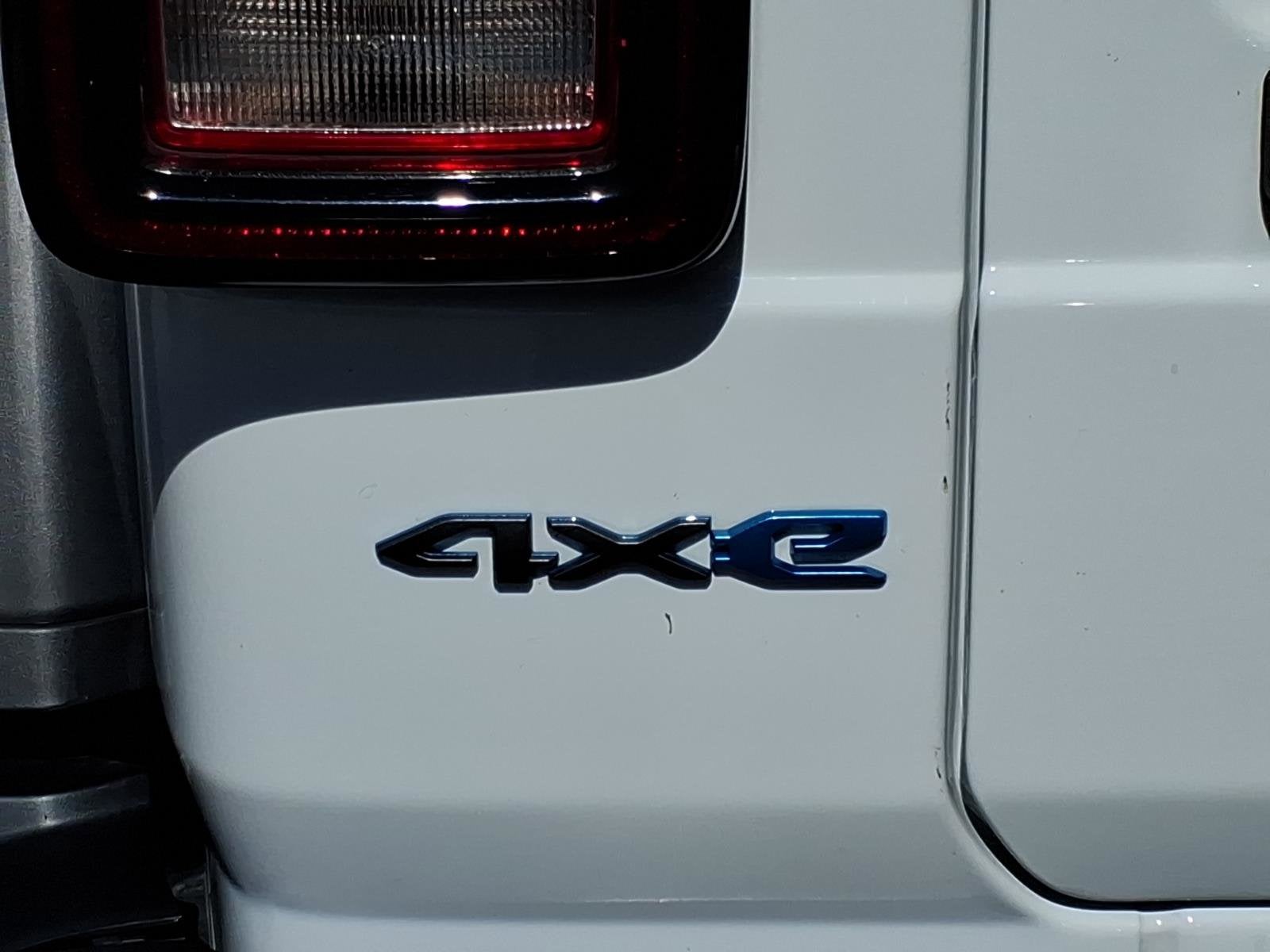 2025 Jeep Wrangler 4xe Willys**CHARGER INCLUDED CHEAP GAS!!!