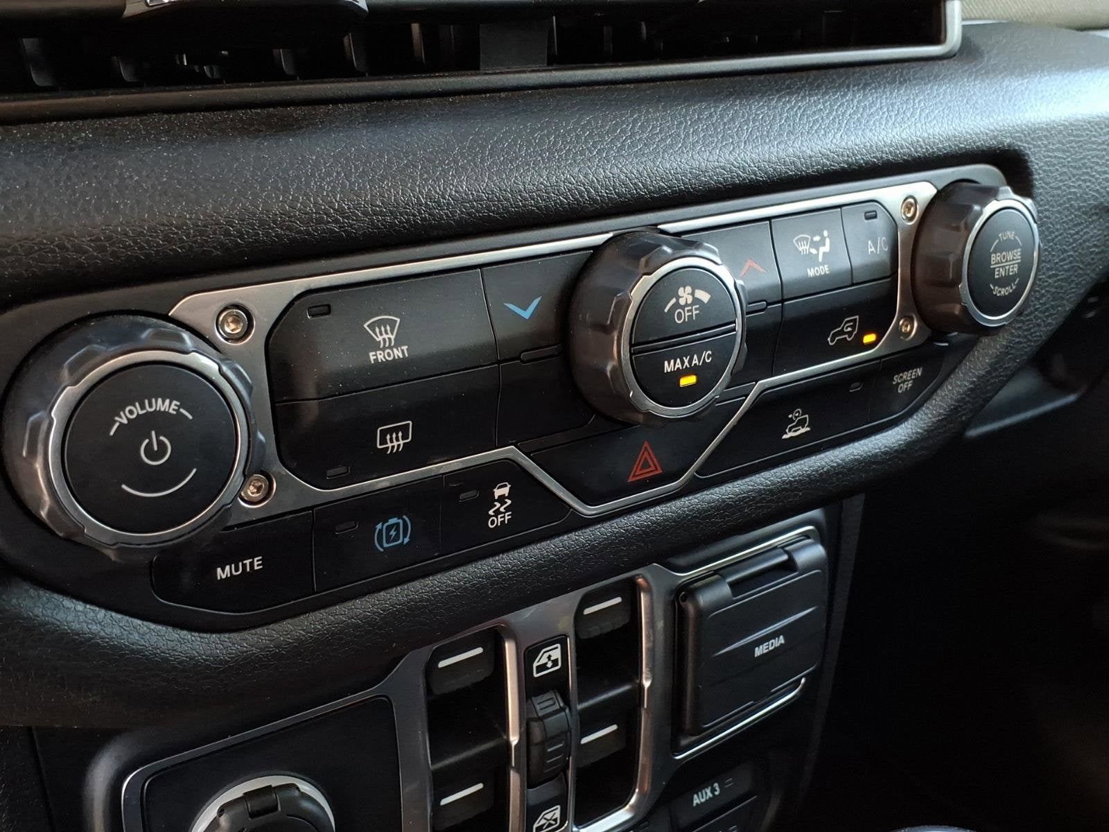 2025 Jeep Wrangler 4xe Willys**CHARGER INCLUDED CHEAP GAS!!!