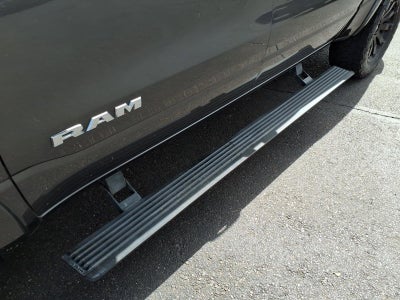 2019 RAM 1500 Laramie***BIG WHEELS AND TIRES!