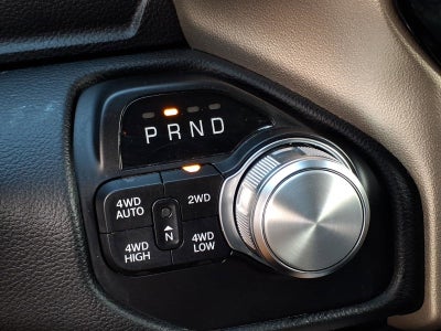 2019 RAM 1500 Laramie***BIG WHEELS AND TIRES!