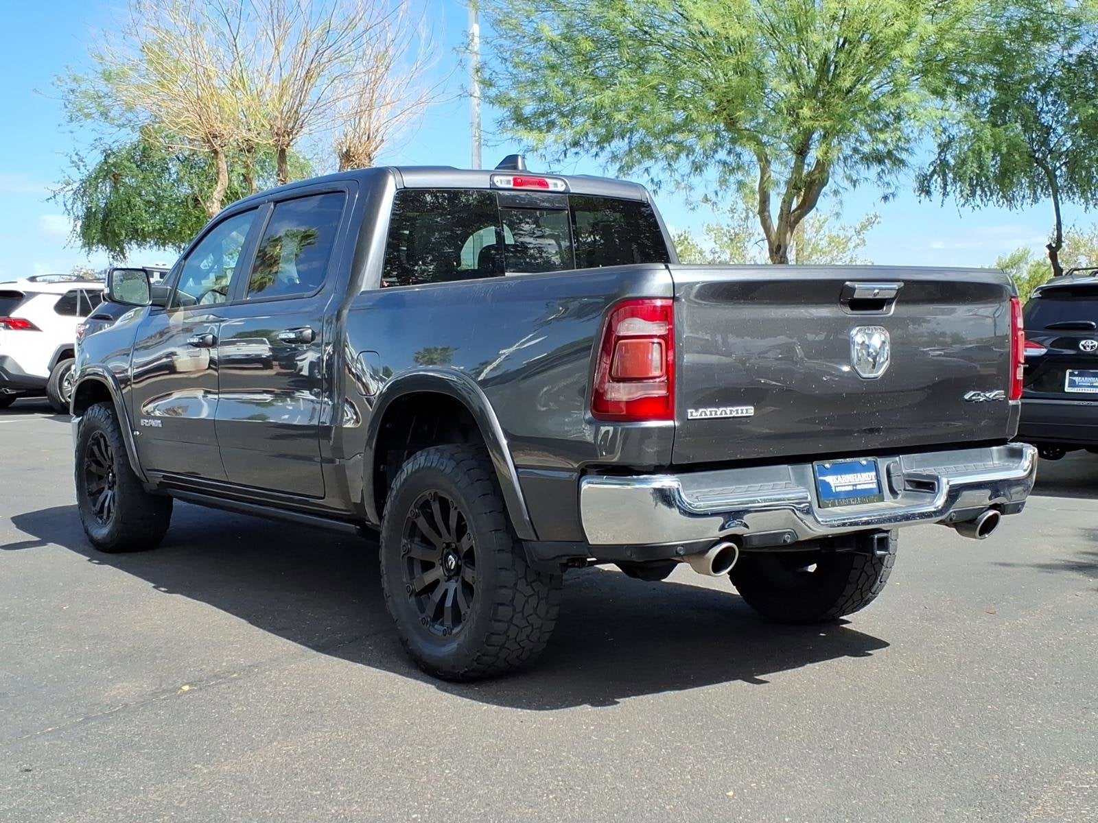 2019 RAM 1500 Laramie***BIG WHEELS AND TIRES!