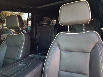 2022 GMC Yukon XL SLT