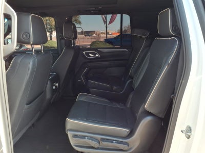 2022 GMC Yukon XL SLT