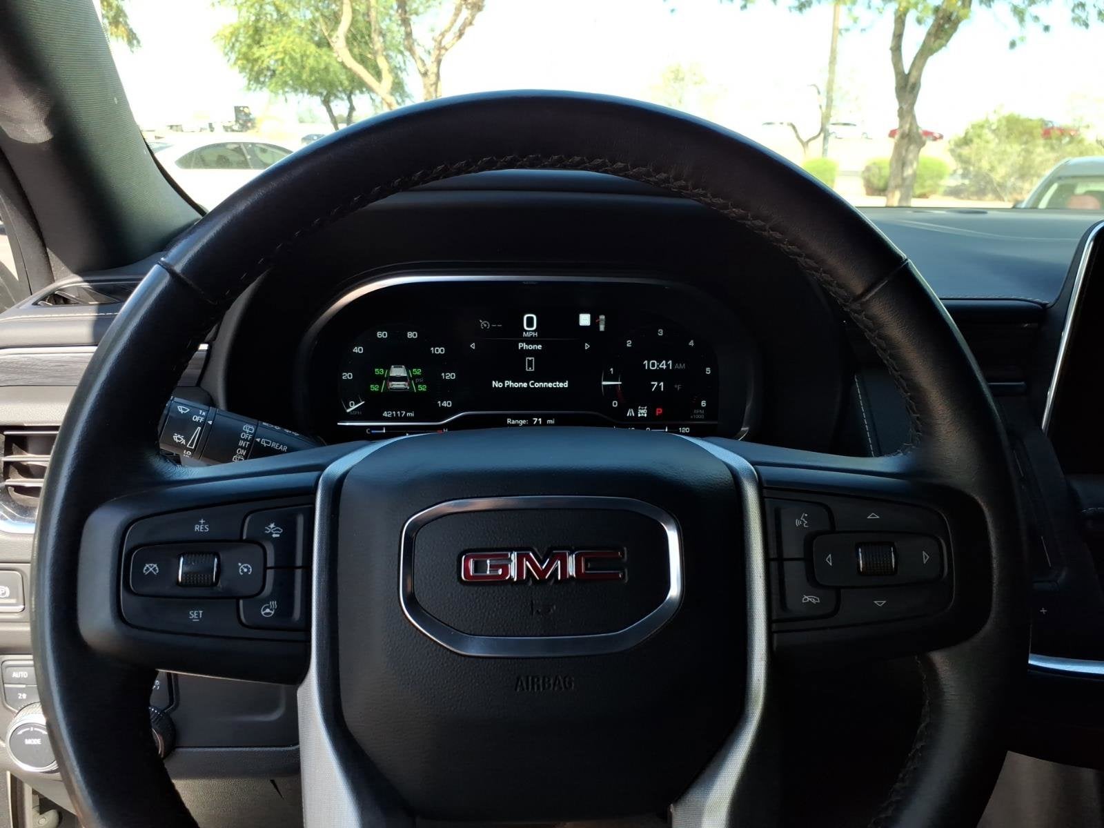 2022 GMC Yukon XL SLT