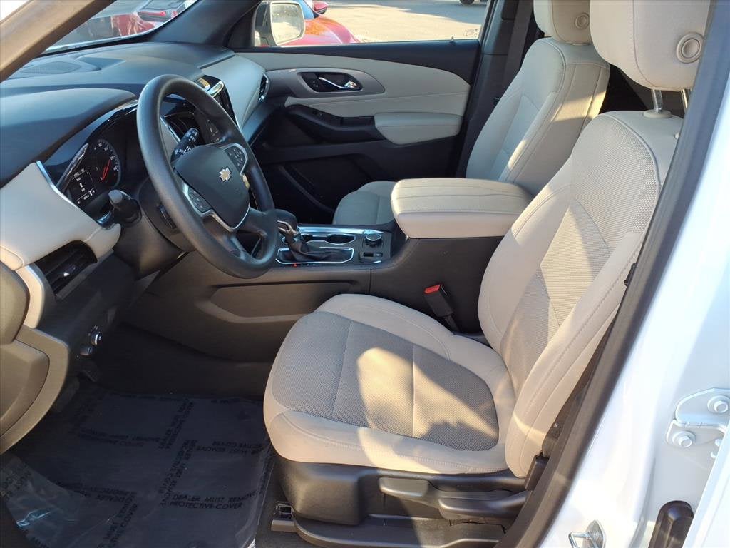 2023 Chevrolet Traverse LS