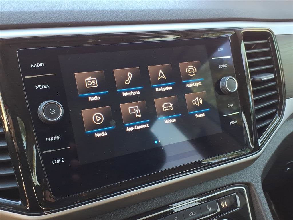 2023 Volkswagen Atlas 3.6L V6 SE w/Technology