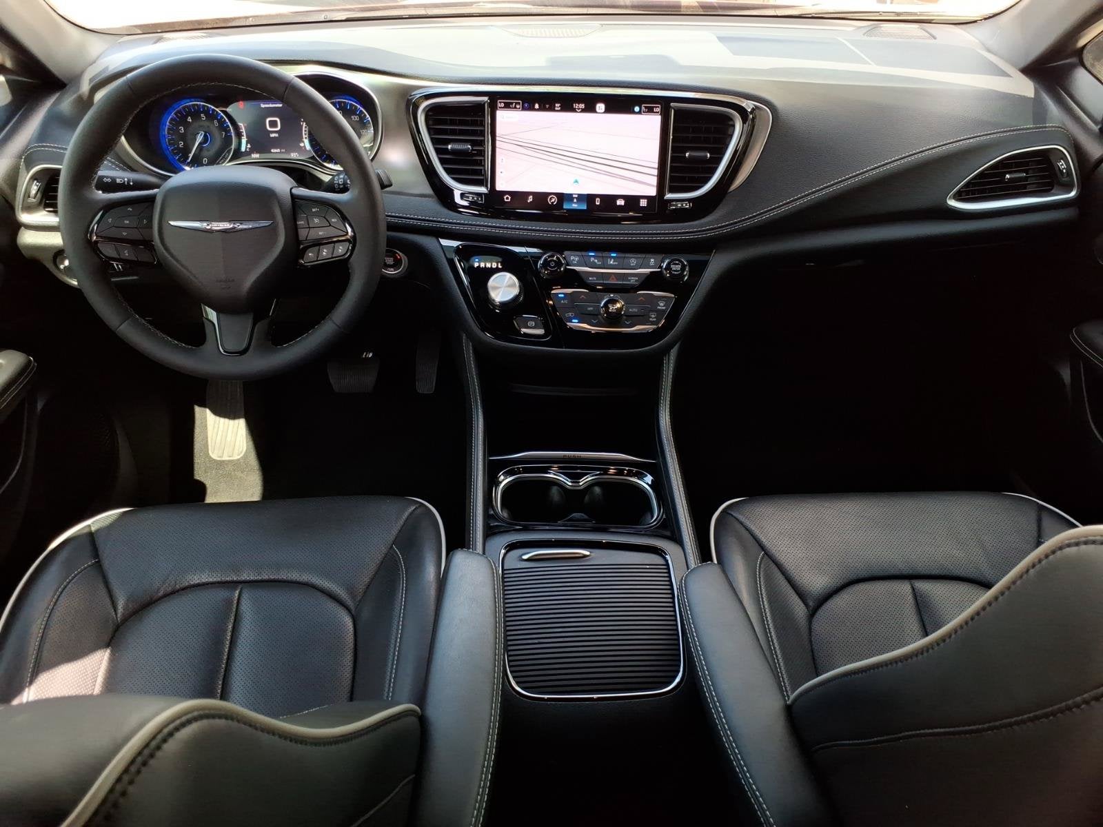 2023 Chrysler Pacifica Limited****LOADED 1 OWNER!!