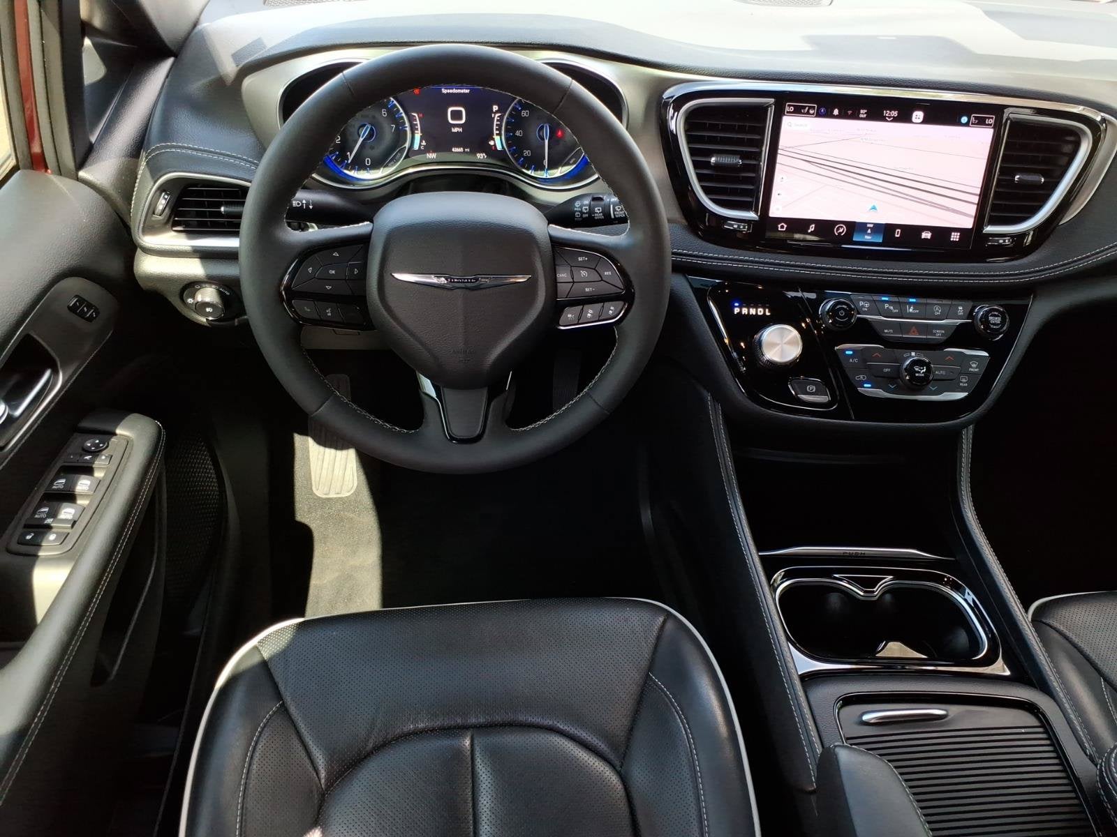 2023 Chrysler Pacifica Limited****LOADED 1 OWNER!!