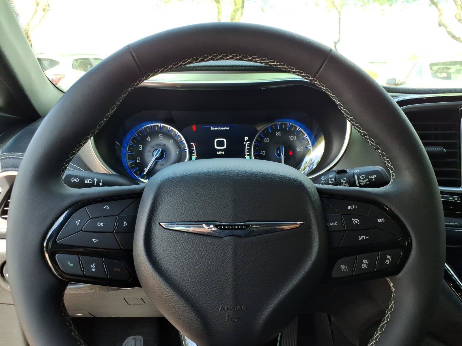 2023 Chrysler Pacifica Limited****LOADED 1 OWNER!!