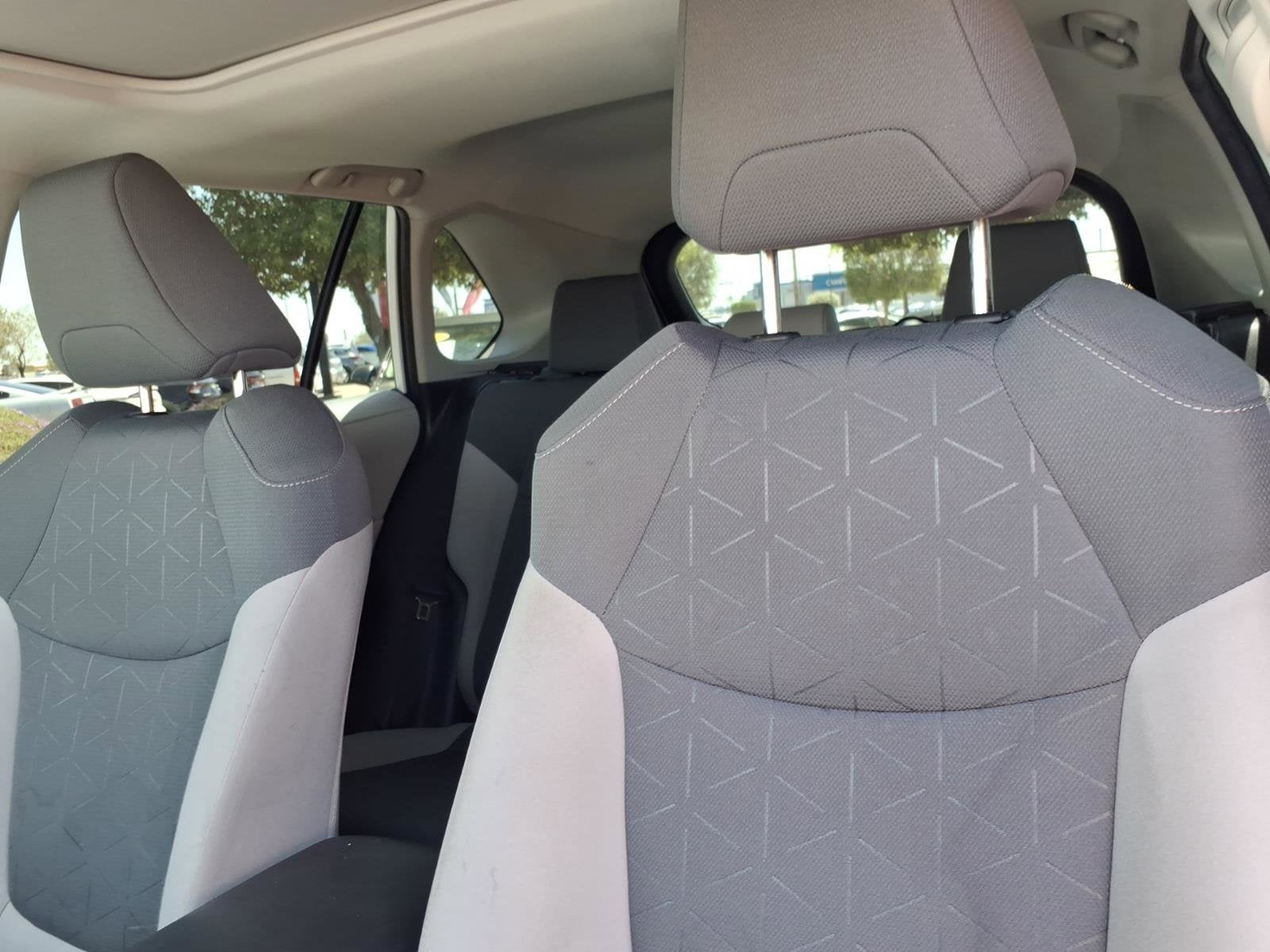 2023 Toyota RAV4 XLE**1 OWNER CLEAN CARFAX!