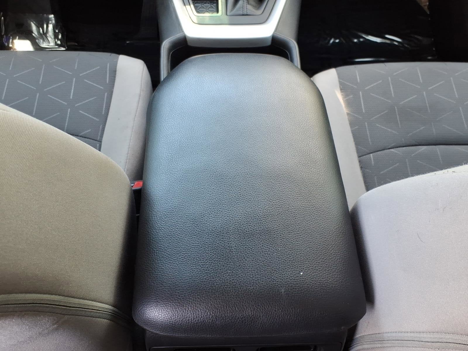 2023 Toyota RAV4 XLE**1 OWNER CLEAN CARFAX!