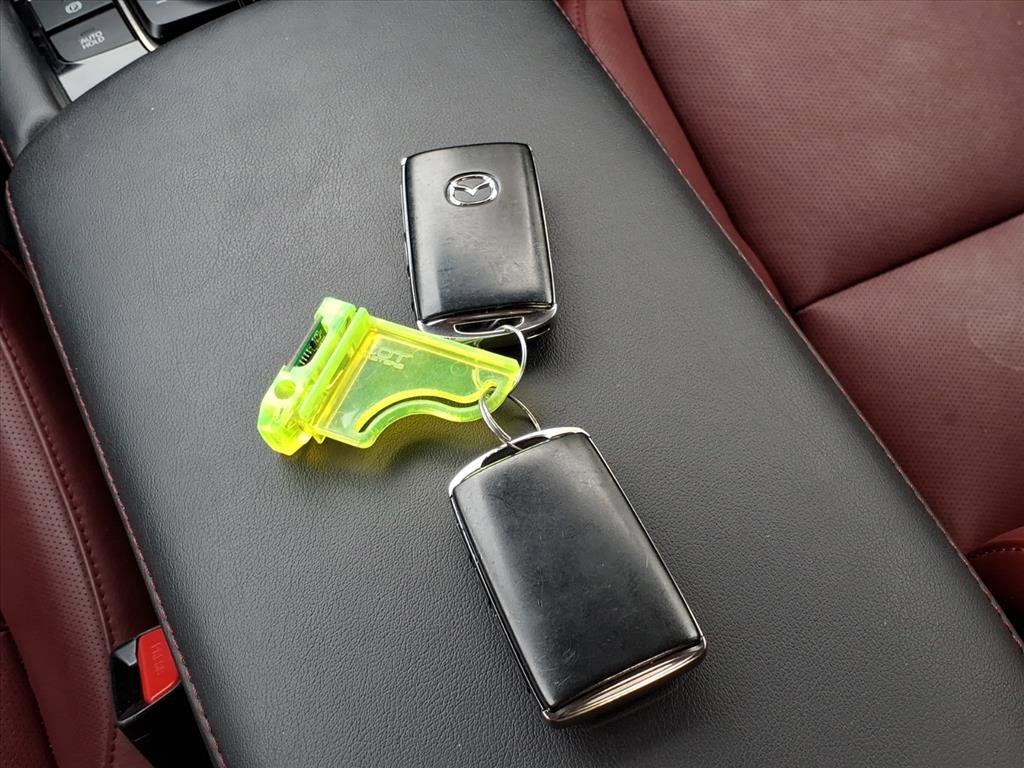 2024 Mazda Mazda3 Sedan 2.5 S Carbon Edition