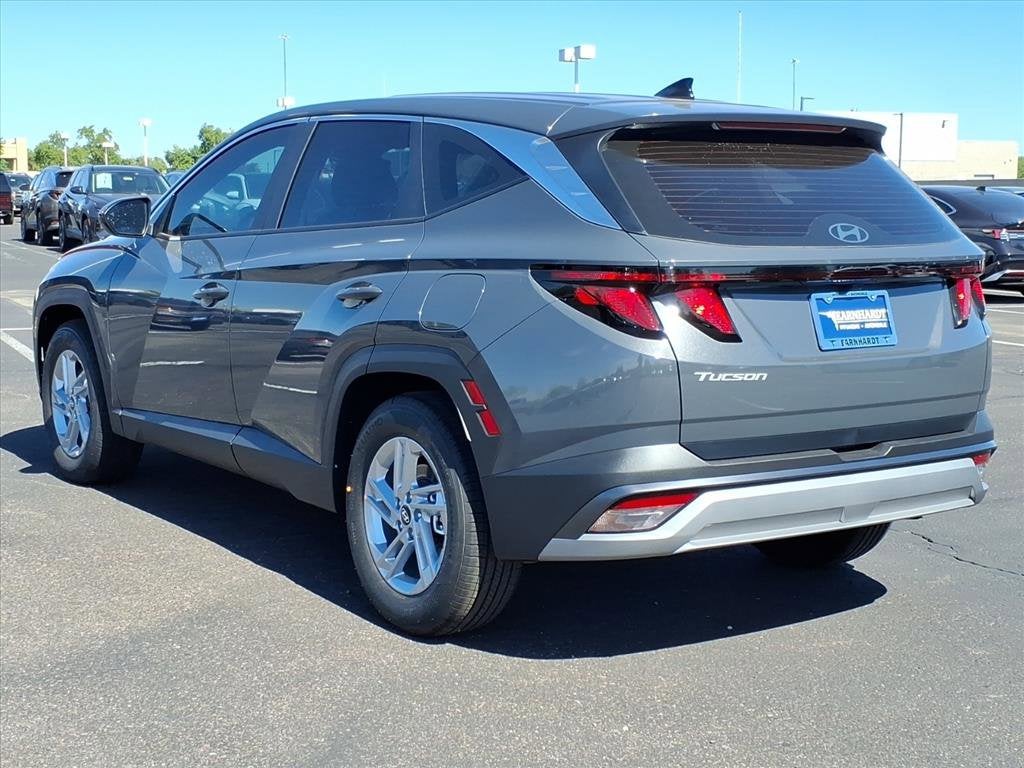 2026 Hyundai TUCSON SE