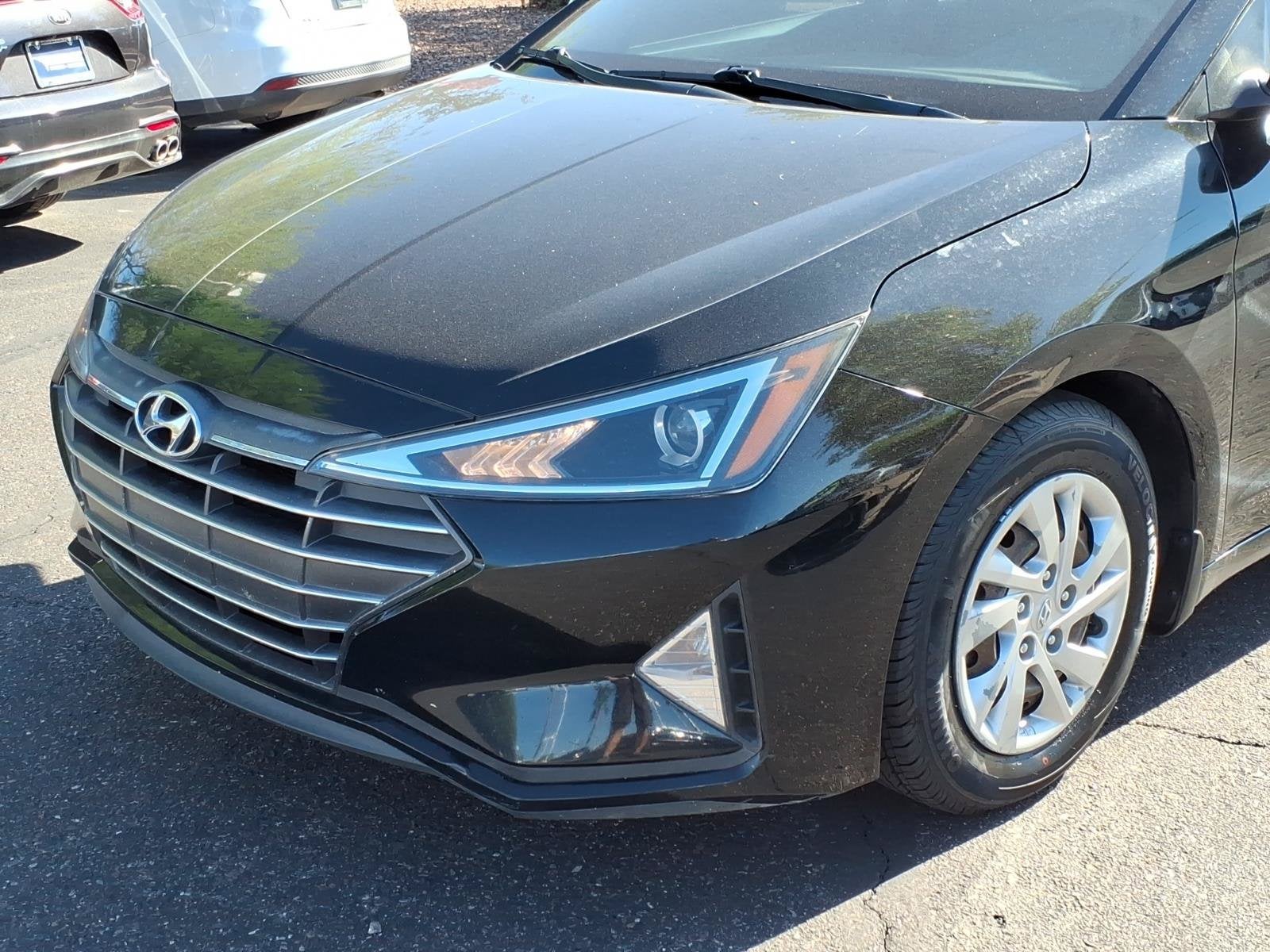 2020 Hyundai ELANTRA SE