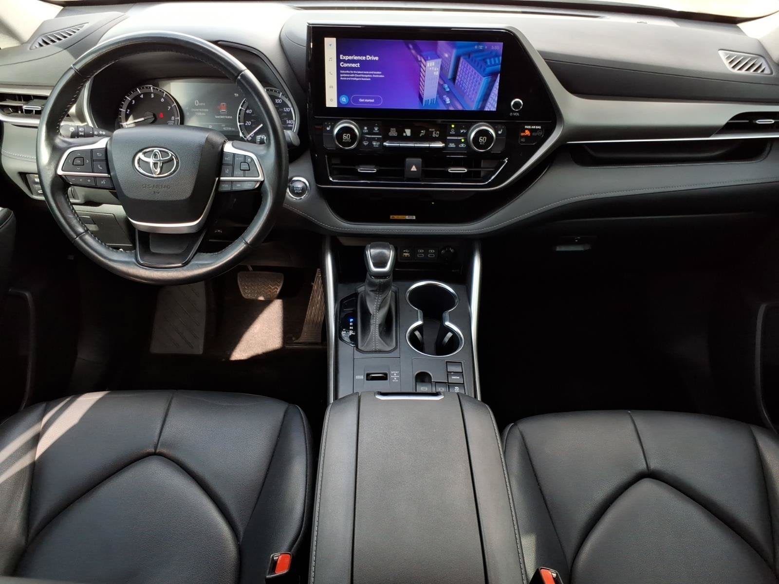 2023 Toyota Highlander Base