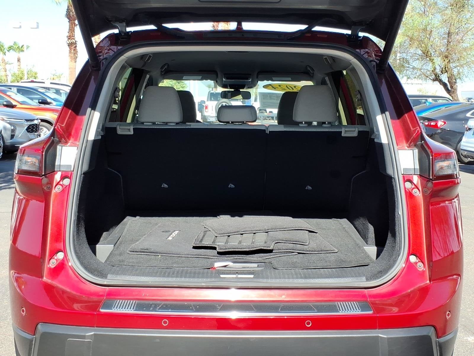 2024 Nissan Rogue SV**SAVE THOUSANDS!