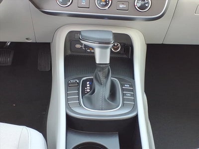 2026 Hyundai KONA SE