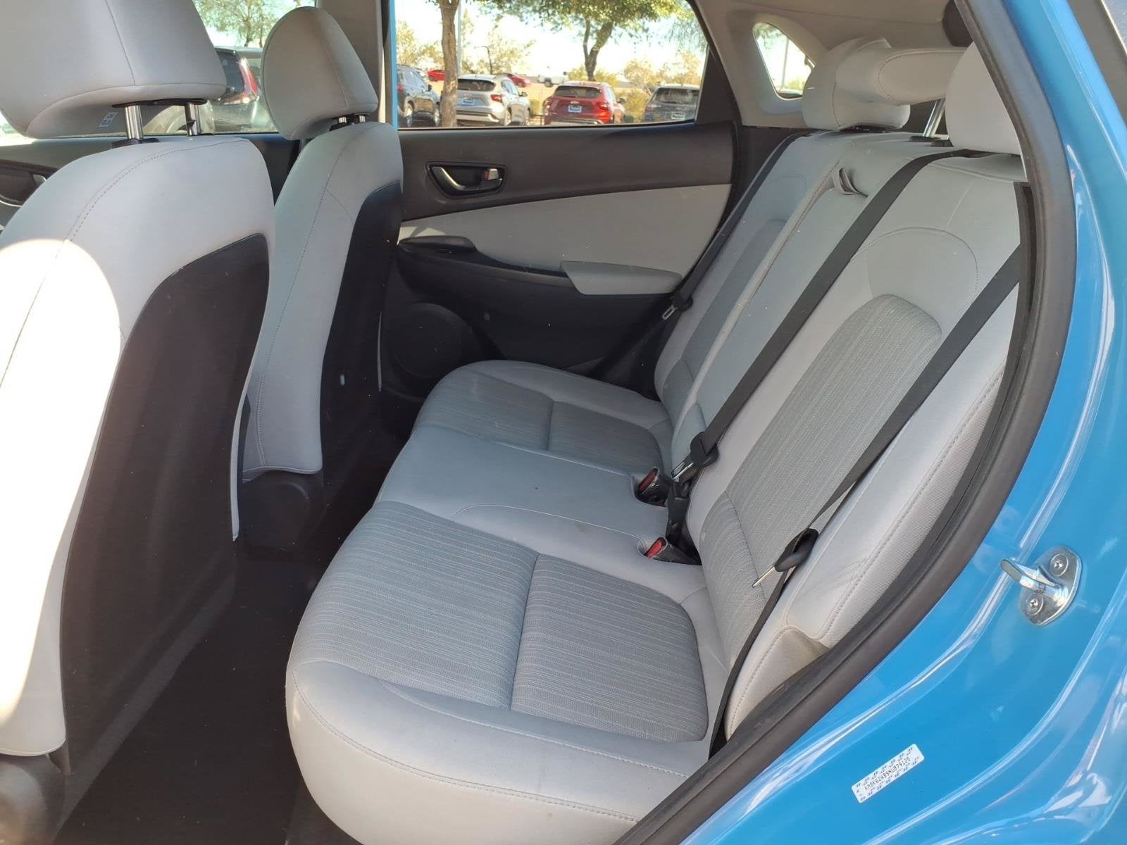 2022 Hyundai KONA SEL