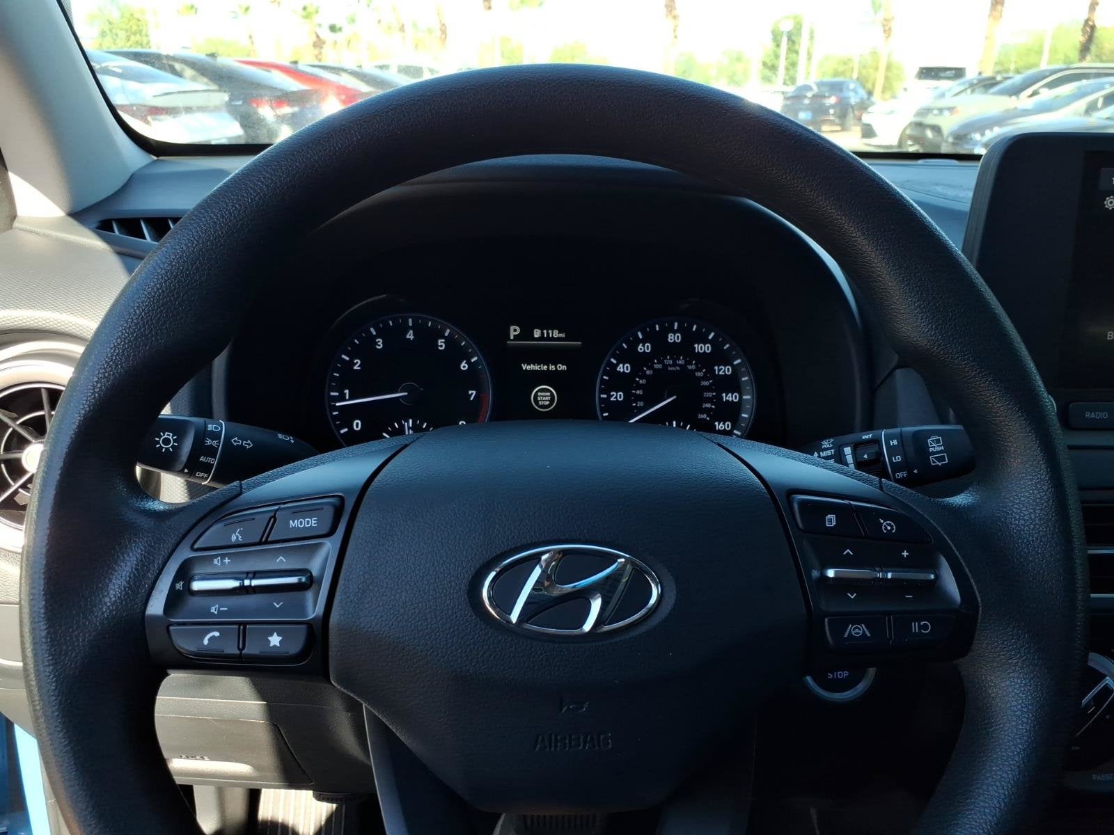 2022 Hyundai KONA SEL