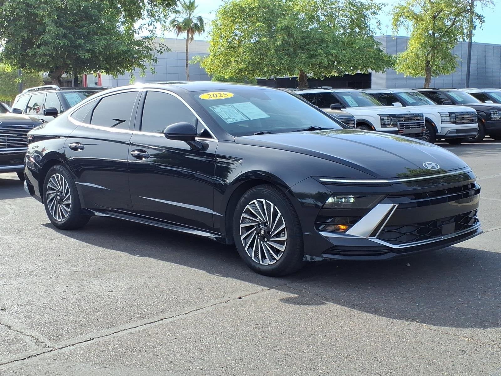 2025 Hyundai SONATA HYBRID SEL