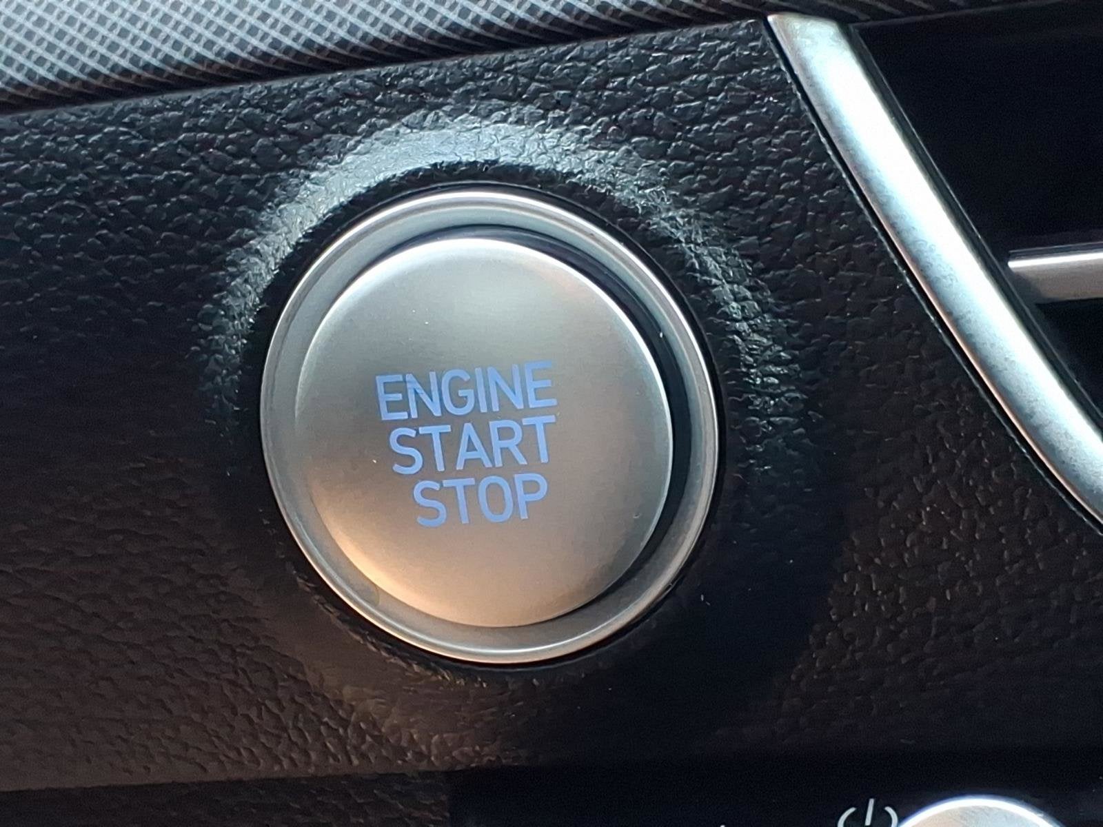2025 Hyundai SONATA HYBRID Limited**CPO SAVE THOUSANDS