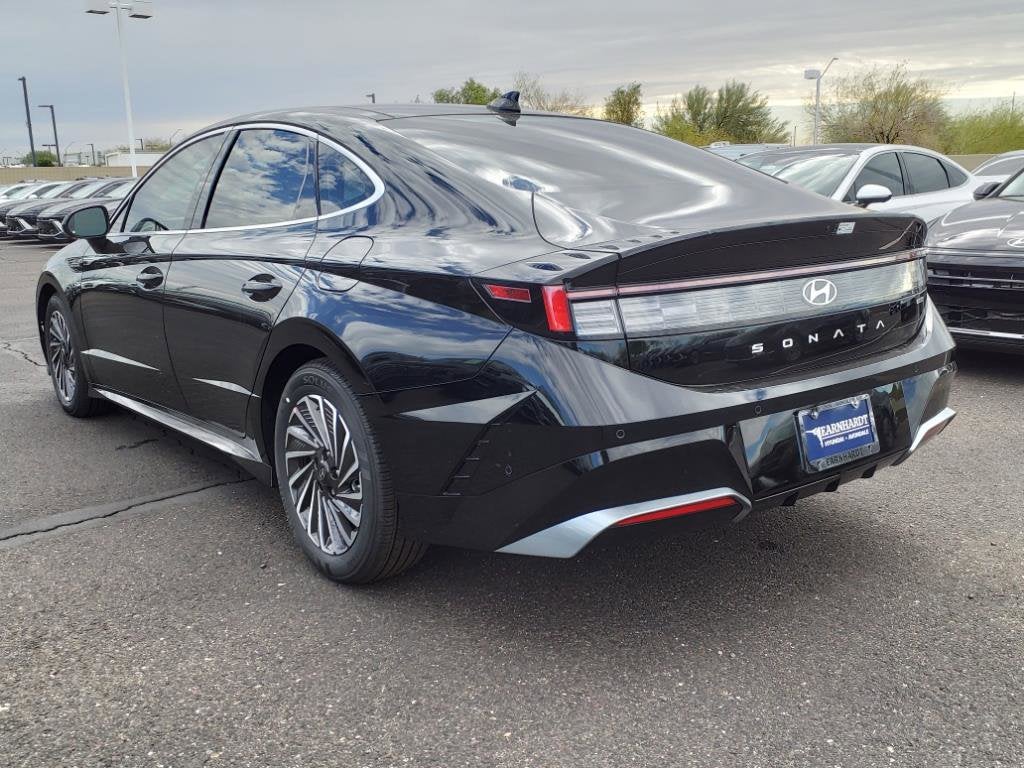 2025 Hyundai SONATA HYBRID Limited