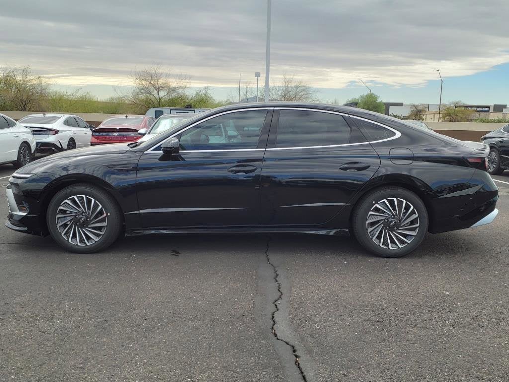 2025 Hyundai SONATA HYBRID Limited