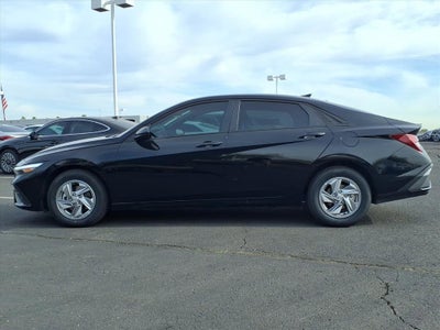 2026 Hyundai ELANTRA SE