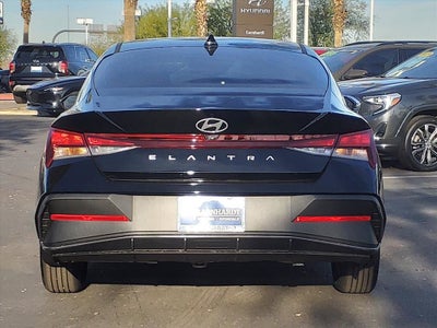 2026 Hyundai ELANTRA SE