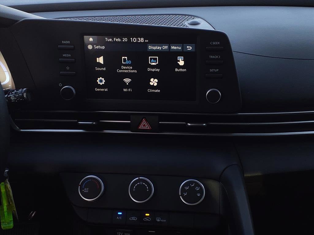 2026 Hyundai ELANTRA SE