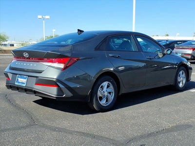 2026 Hyundai ELANTRA SE