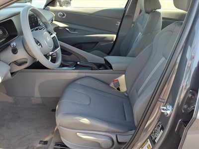 2026 Hyundai ELANTRA SE