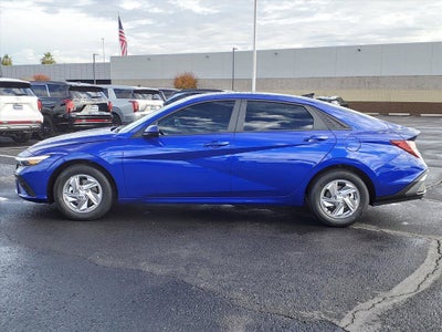 2026 Hyundai ELANTRA SE