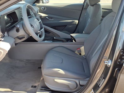 2026 Hyundai ELANTRA SE