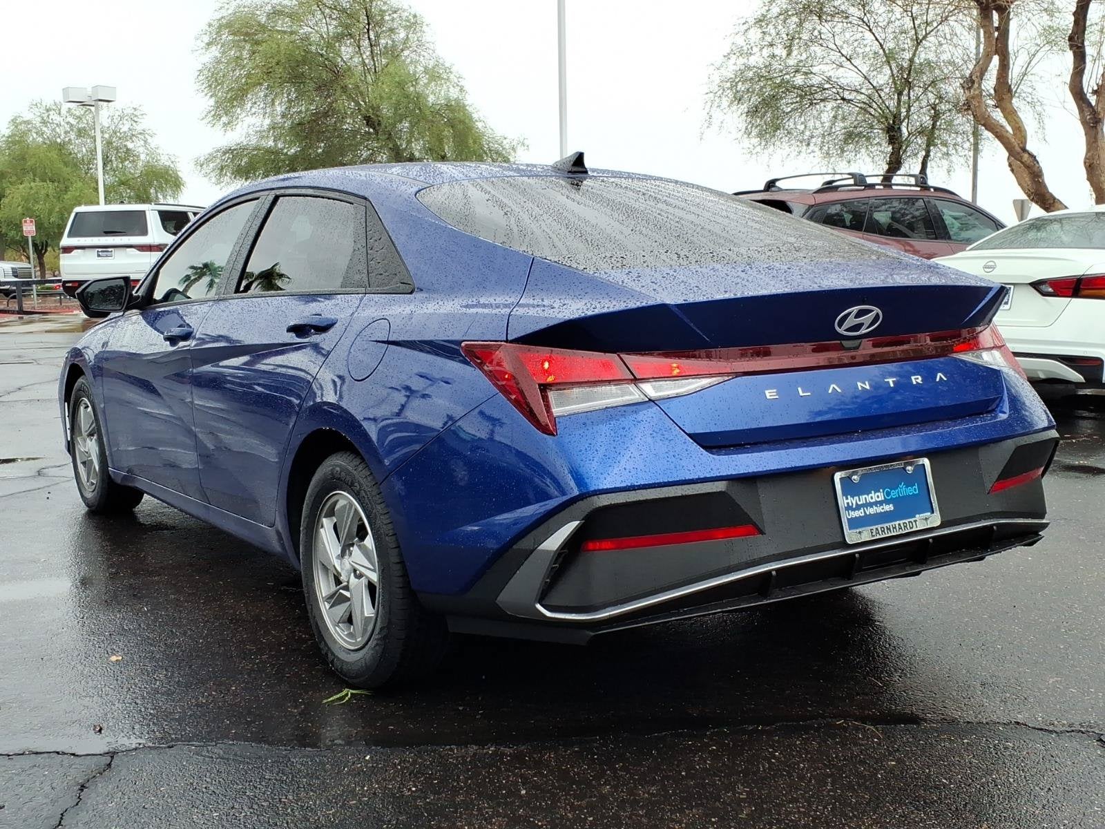 2025 Hyundai ELANTRA SE