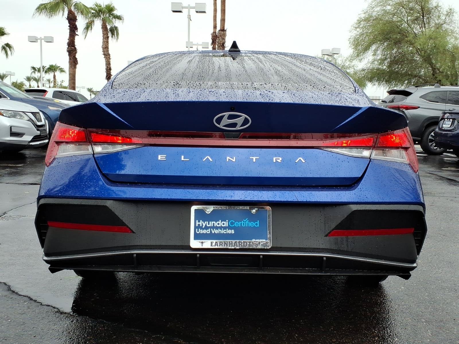 2025 Hyundai ELANTRA SE