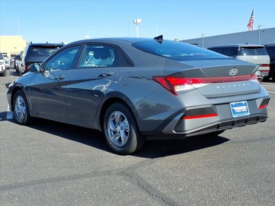 2026 Hyundai ELANTRA SE