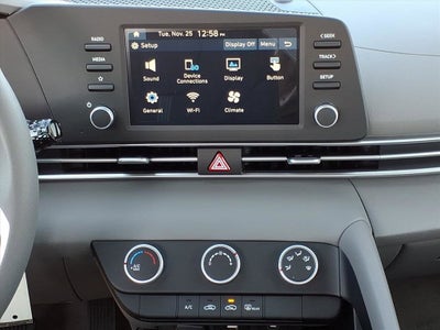 2026 Hyundai ELANTRA SE