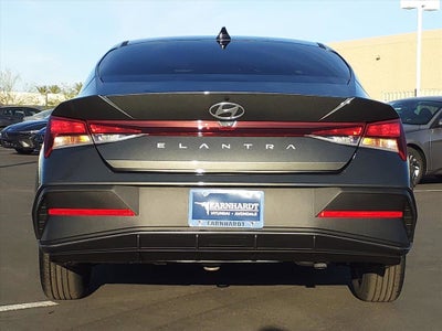 2026 Hyundai ELANTRA SE