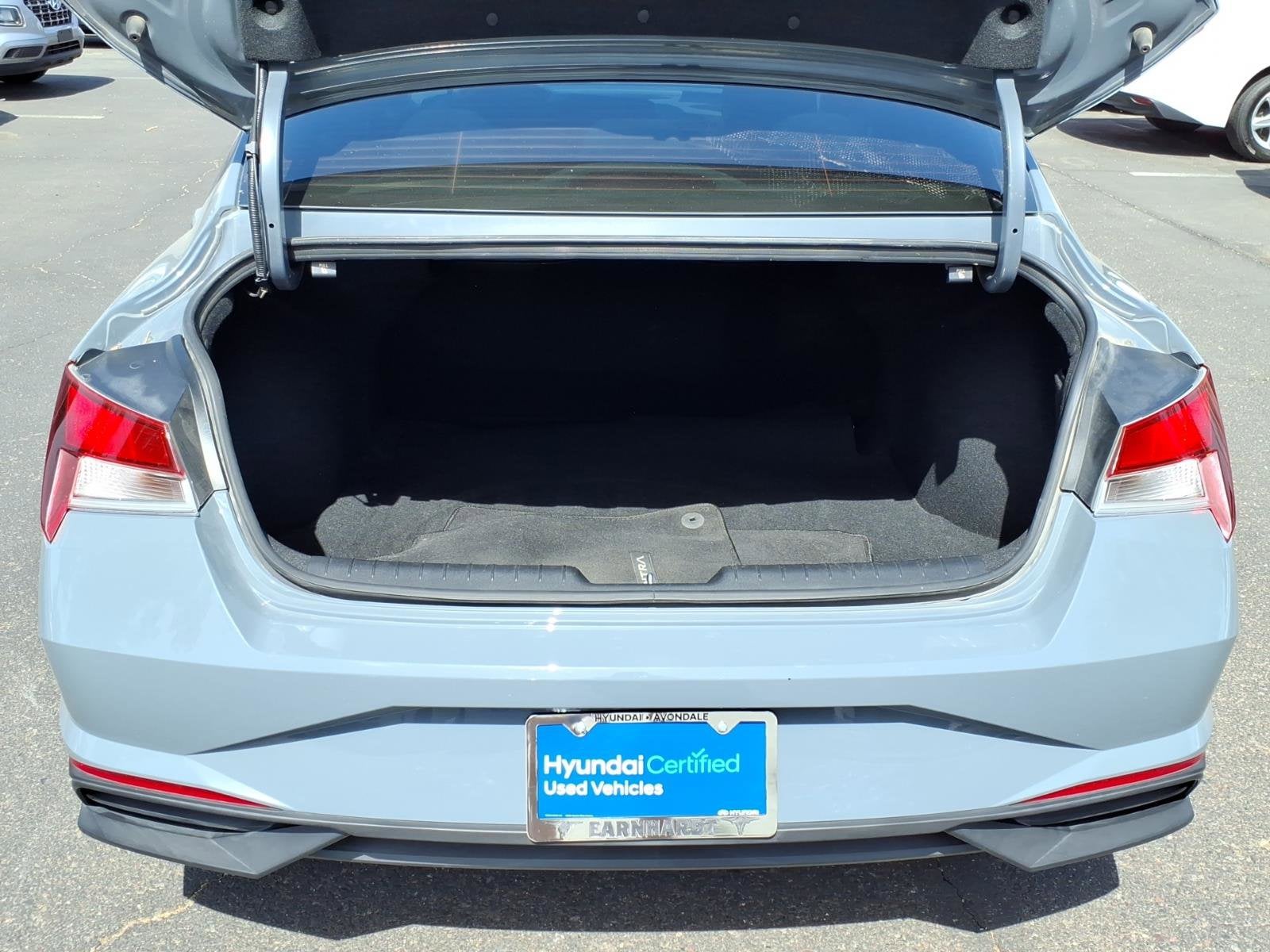 2022 Hyundai ELANTRA SEL