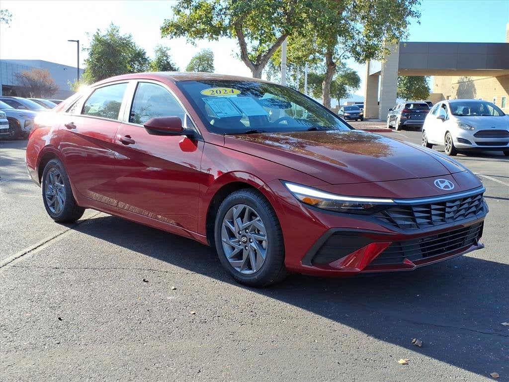 2024 Hyundai ELANTRA SEL