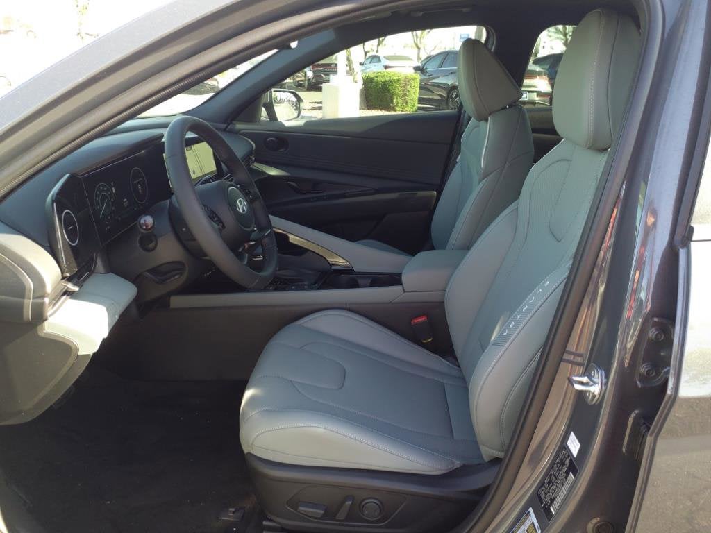 2025 Hyundai ELANTRA HYBRID Limited