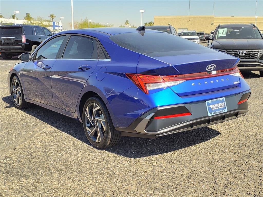 2025 Hyundai ELANTRA Limited