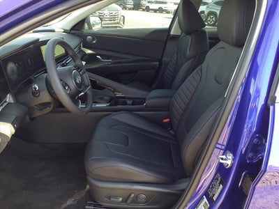 2025 Hyundai ELANTRA Limited